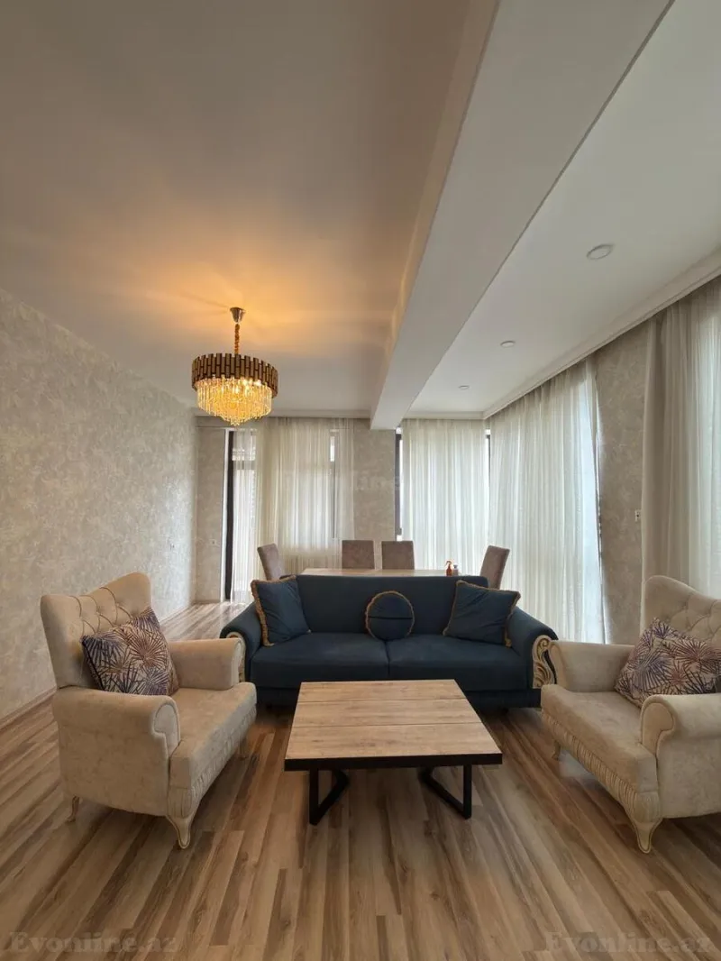 4 otaqlı Mənzil 160 m² Gənclik m. Satılır