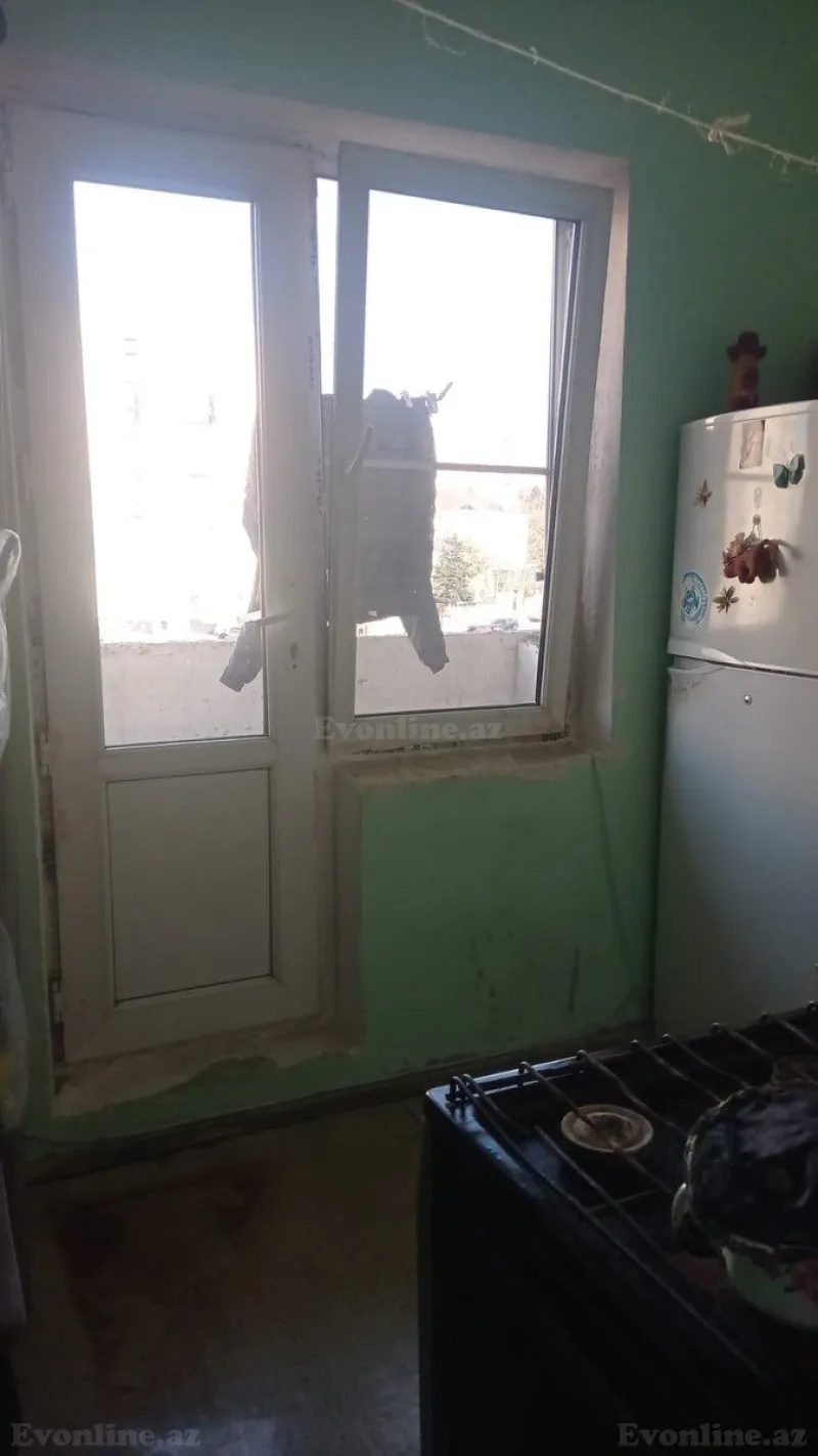 Satılır 3 otaqlı Mənzil Köhnə tikili 82 m² Suraxanı r. - şəkil 6