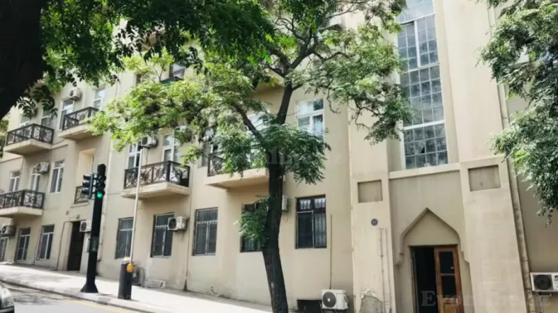 Kirayə verilir Ofis 40 m² İçərişəhər m. - şəkil 21