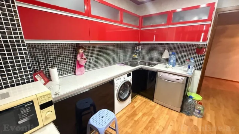 Satılır 3 otaqlı Mənzil Köhnə tikili 80 m² Əhmədli m. - şəkil 14