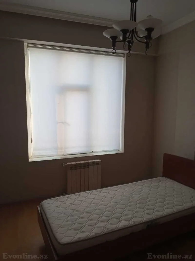 Satılır 2 otaqlı Mənzil Yeni tikili 74 m² Səbail r. - şəkil 3