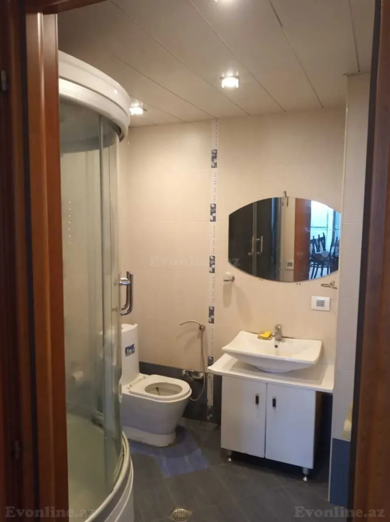 Satılır 2 otaqlı Mənzil Yeni tikili 74 m² Səbail r. - şəkil 8