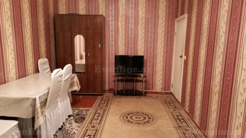 Kirayə verilir 1 otaqlı Mənzil Köhnə tikili 40 m² 4-cü mikrorayon