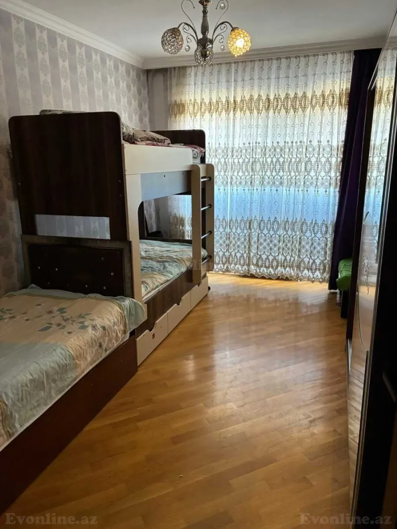 Satılır 3 otaqlı Mənzil Köhnə tikili 70 m² Əhmədli