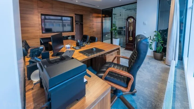 5 otaqlı Ofis 230 m² Nəriman Nərimanov m. Kirayə verilir
