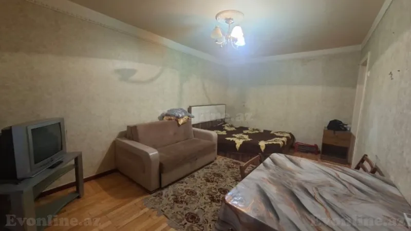 Satılır 1 otaqlı Mənzil Köhnə tikili 32 m² İnşaatçılar m. - şəkil 2