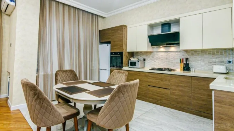 Kirayə verilir 3 otaqlı Mənzil Yeni tikili 96 m² Sahil m. - şəkil 3