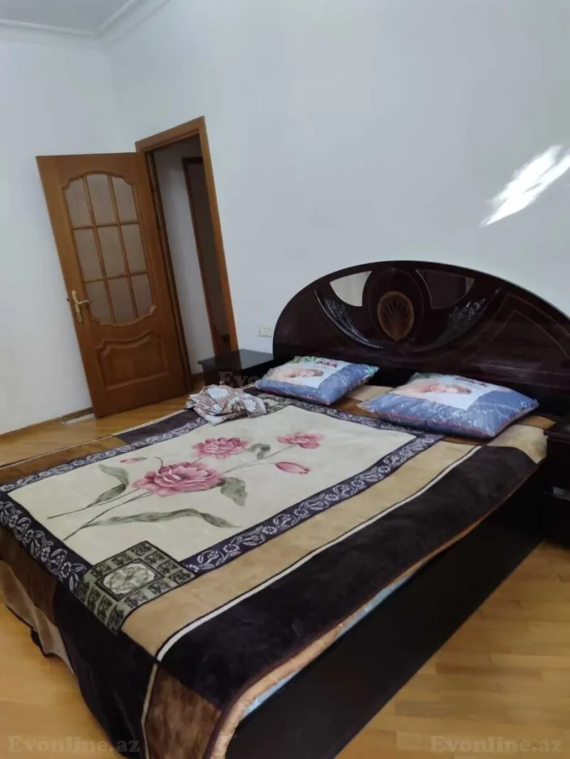 Satılır 4 otaqlı Mənzil Köhnə tikili 110 m² Nəsimi r. - şəkil 7