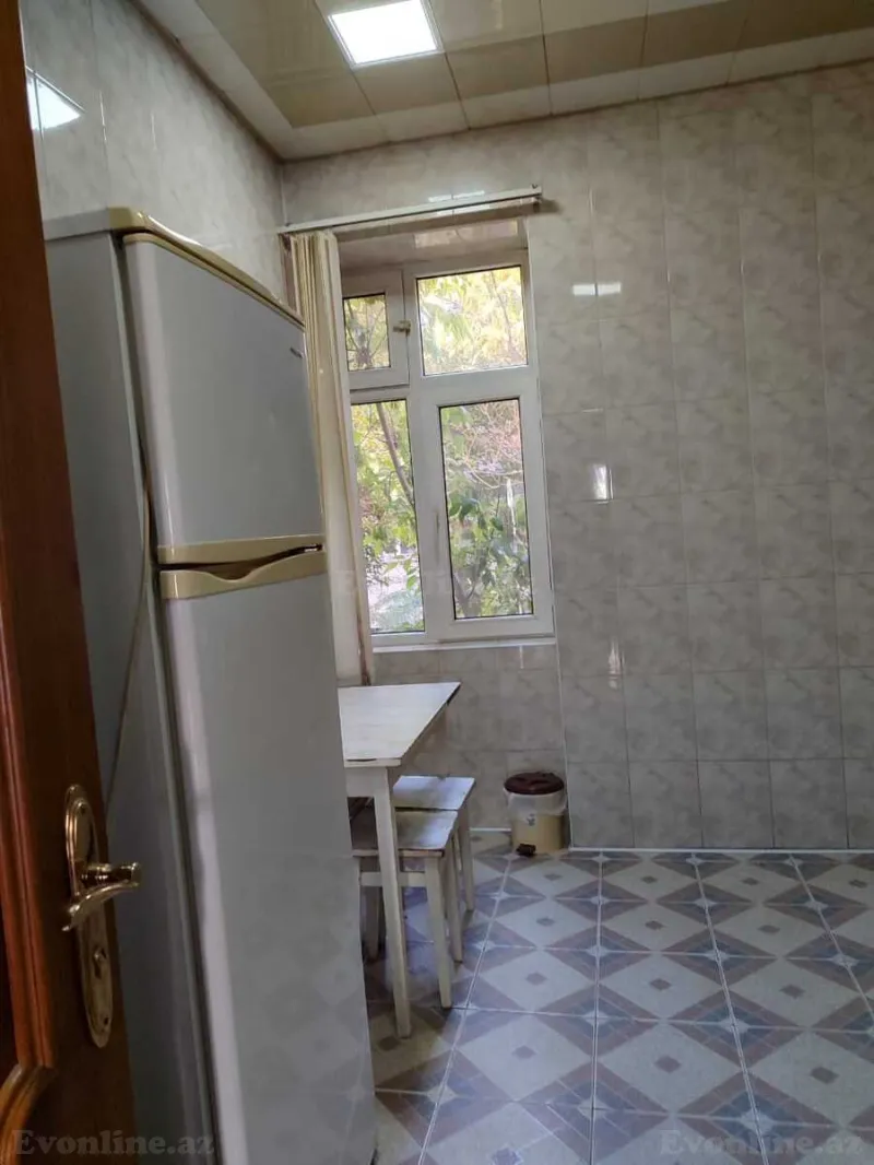 Satılır 4 otaqlı Mənzil Köhnə tikili 110 m² Nəsimi r. - şəkil 10