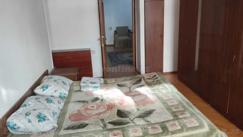 Satılır 4 otaqlı Mənzil Köhnə tikili 110 m² Nəsimi r. - şəkil 13