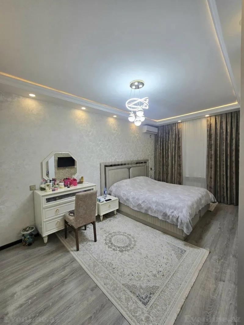 3 otaqlı Mənzil 80 m² Xətai r. Satılır