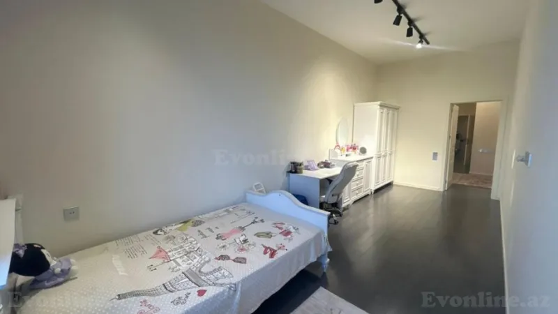 Satılır 4 otaqlı Mənzil Yeni tikili 202 m² 28 May m. - şəkil 18