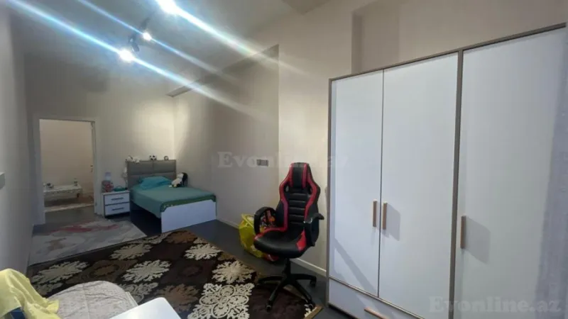Satılır 4 otaqlı Mənzil Yeni tikili 202 m² 28 May m. - şəkil 22