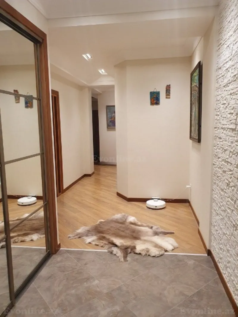 Satılır 4 otaqlı Mənzil Yeni tikili 130 m² 9-cu mikrorayon - şəkil 8