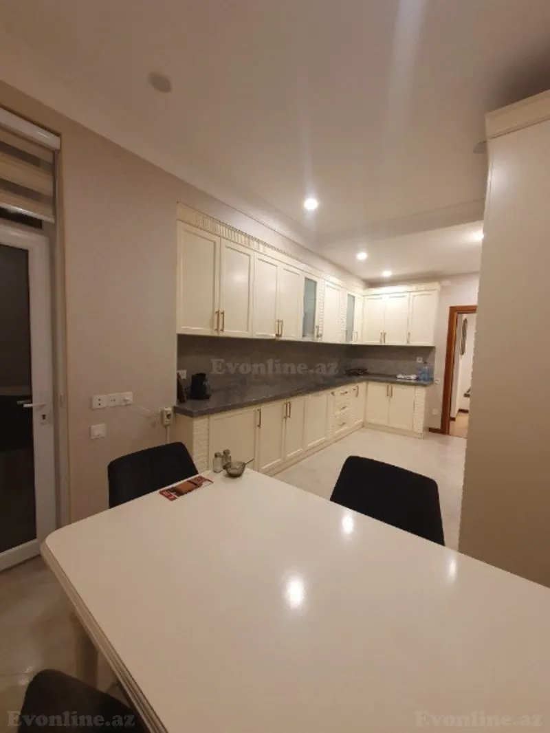 Satılır 4 otaqlı Mənzil Yeni tikili 130 m² 9-cu mikrorayon - şəkil 10