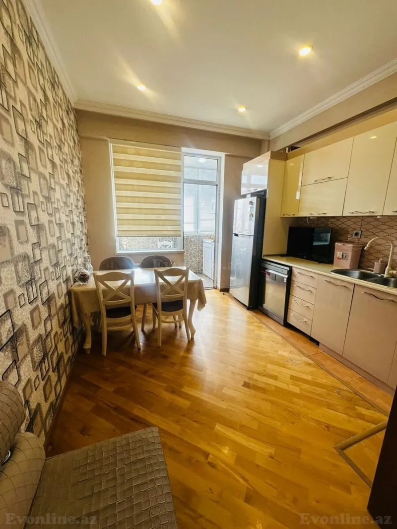 Satılır 4 otaqlı Mənzil Yeni tikili 150 m² Neftçilər m. - şəkil 12