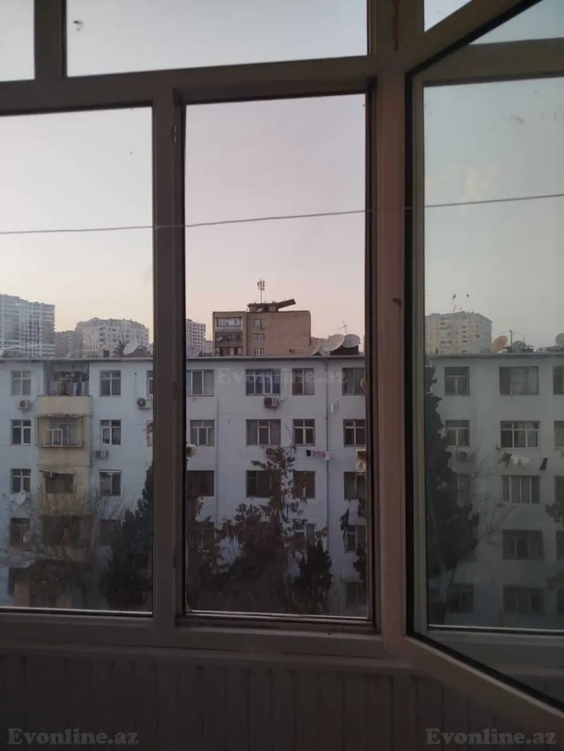 Kirayə verilir 2 otaqlı Mənzil Köhnə tikili 43 m² 4-cü mikrorayon - şəkil 5