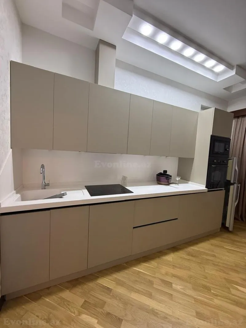 Kirayə verilir 3 otaqlı Mənzil Yeni tikili 155 m² 28 May m. - şəkil 7