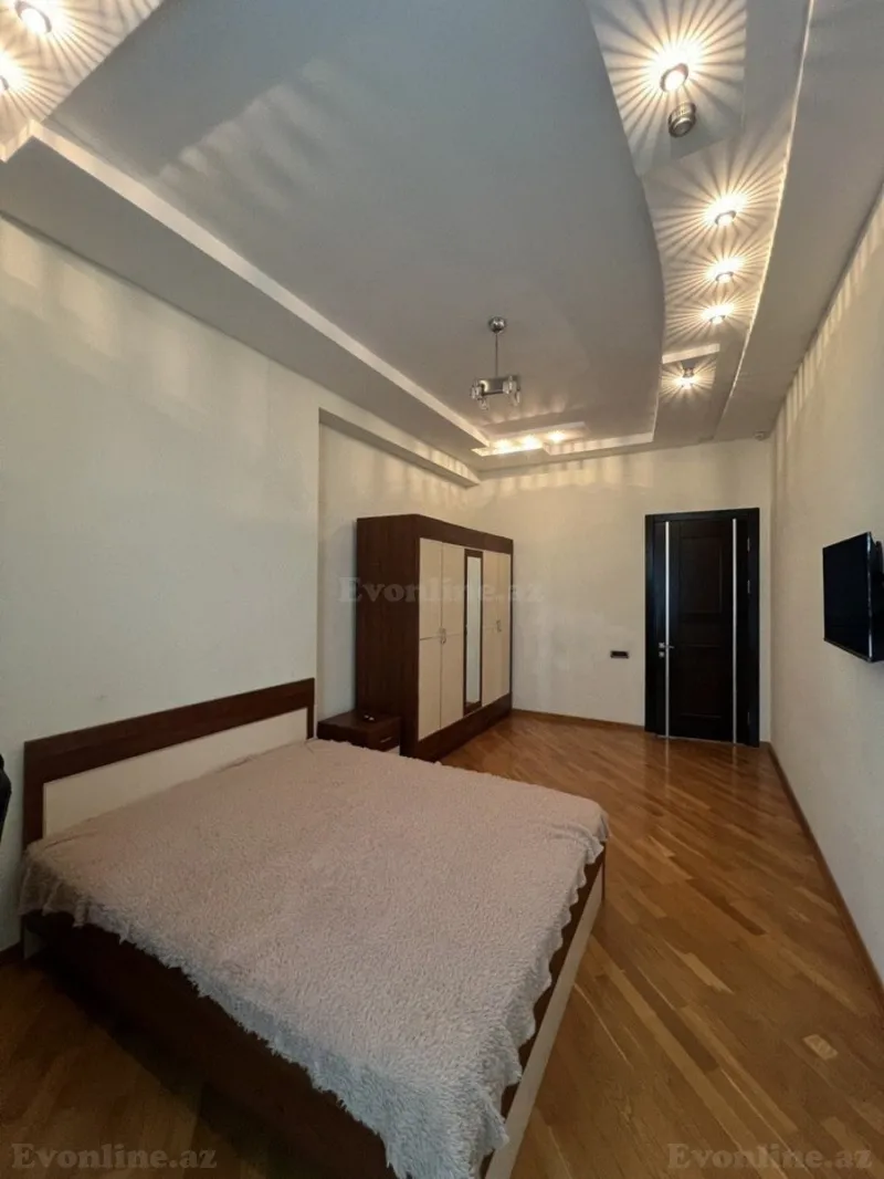 Kirayə verilir 3 otaqlı Mənzil Yeni tikili 155 m² 28 May m. - şəkil 13