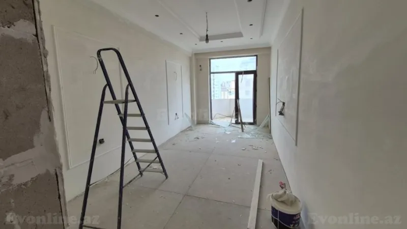 Satılır 3 otaqlı Mənzil Yeni tikili 175 m² 28 May m. - şəkil 3