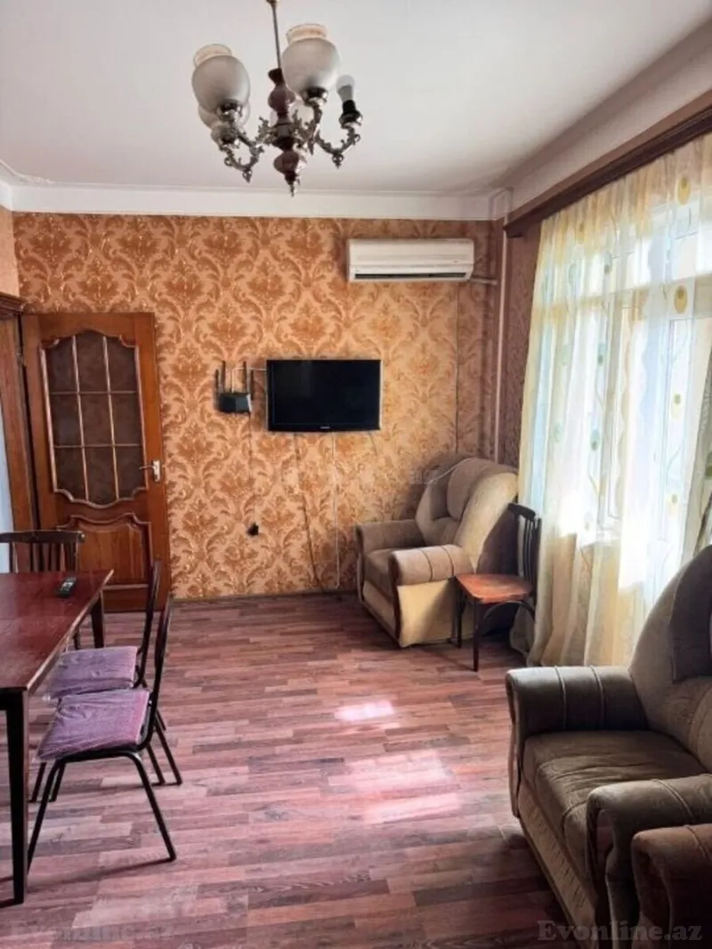 2 otaqlı Mənzil 55 m² 7-ci mikrorayon Satılır