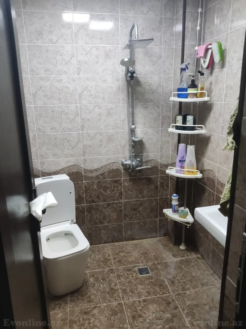 Kirayə verilir 2 otaqlı Mənzil Yeni tikili 50 m² Sabunçu r. - şəkil 4