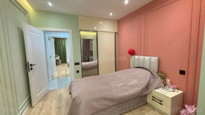 Satılır 5 otaqlı Mənzil Köhnə tikili 120 m² Yasamal r. - şəkil 8