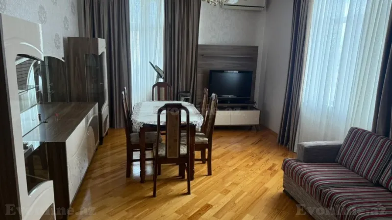 2 otaqlı Mənzil 90 m² Xətai r. Kirayə verilir
