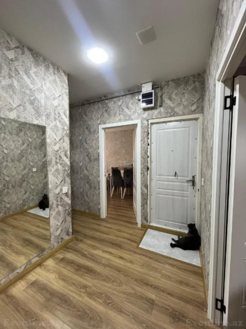 Satılır 2 otaqlı Mənzil Köhnə tikili 73 m² 9-cu mikrorayon - şəkil 3