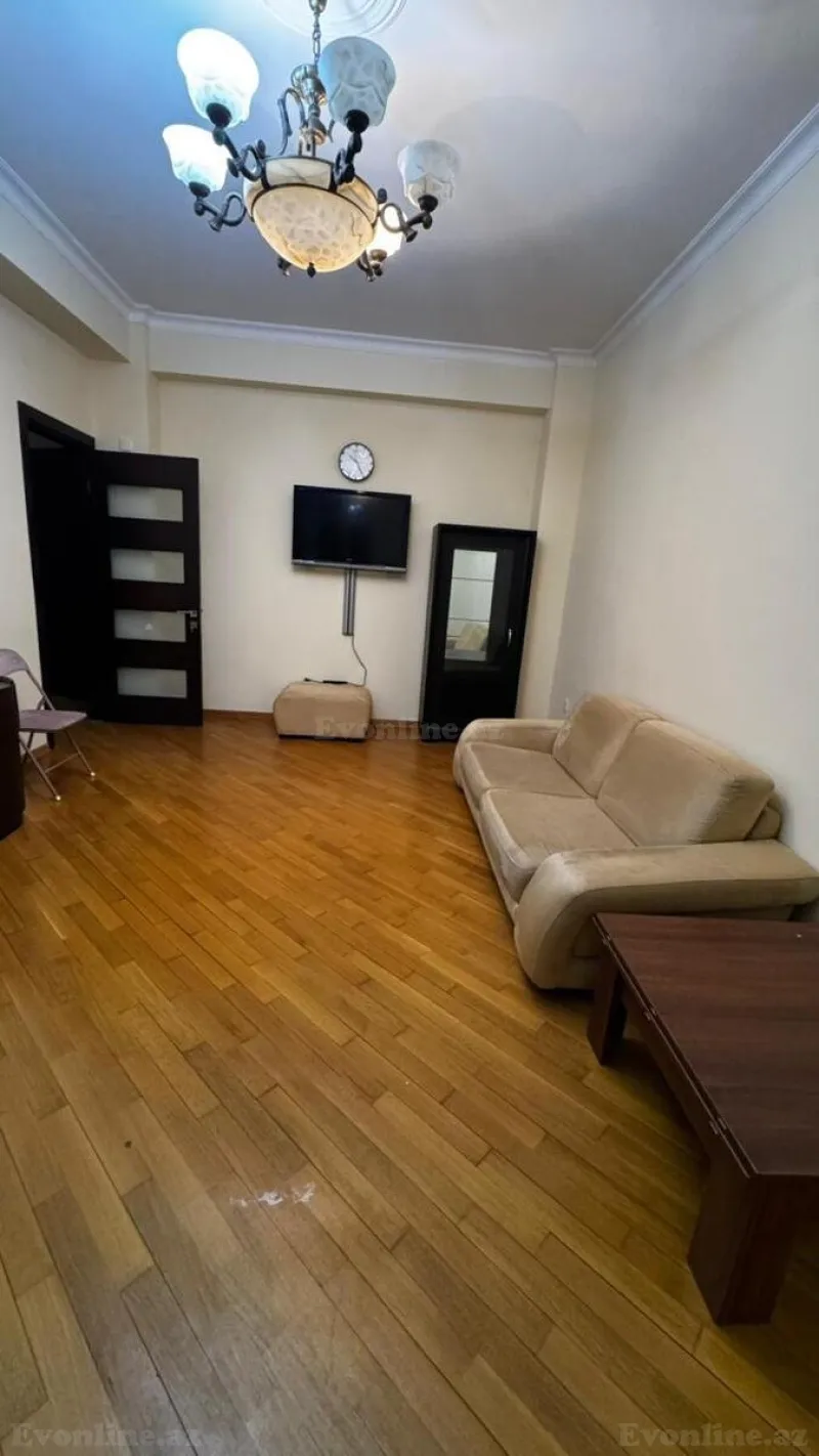 Kirayə verilir 3 otaqlı Mənzil Yeni tikili 110 m² Nəriman Nərimanov m.