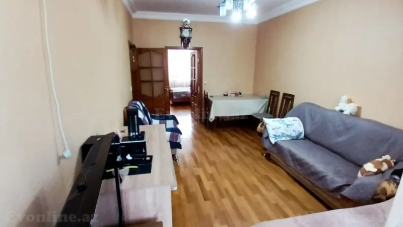 Kirayə verilir 2 otaqlı Mənzil Köhnə tikili 50 m² 4-cü mikrorayon - şəkil 2