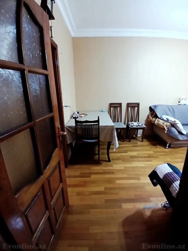 Kirayə verilir 2 otaqlı Mənzil Köhnə tikili 50 m² 4-cü mikrorayon - şəkil 4