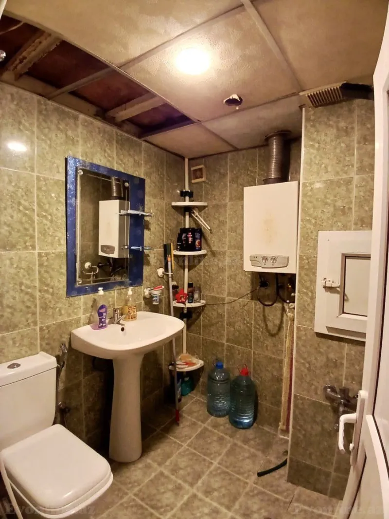 Kirayə verilir 2 otaqlı Mənzil Köhnə tikili 50 m² 4-cü mikrorayon - şəkil 14