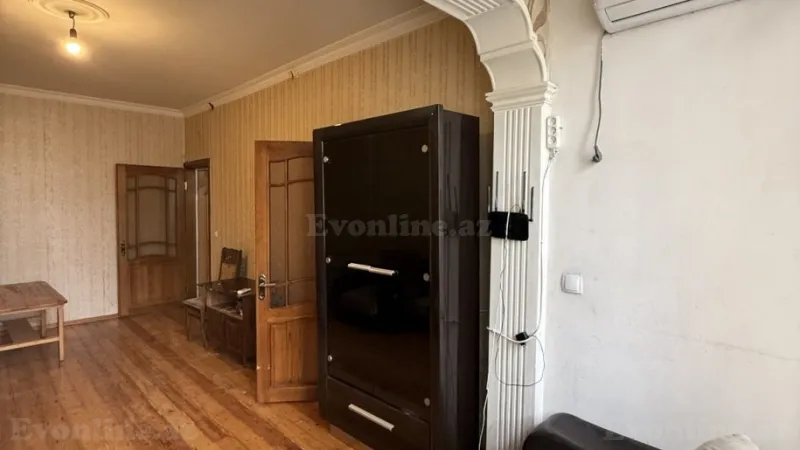 Kirayə verilir 1 otaqlı Mənzil Köhnə tikili 35 m² 4-cü mikrorayon - şəkil 3