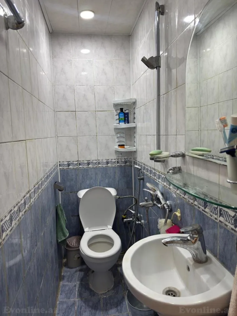 Kirayə verilir 2 otaqlı Mənzil Köhnə tikili 45 m² Elmlər Akademiyası m. - şəkil 9