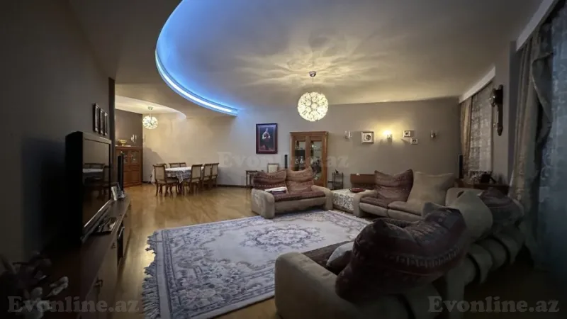 Kirayə verilir 4 otaqlı Mənzil Yeni tikili 230 m² Sahil m. - şəkil 10