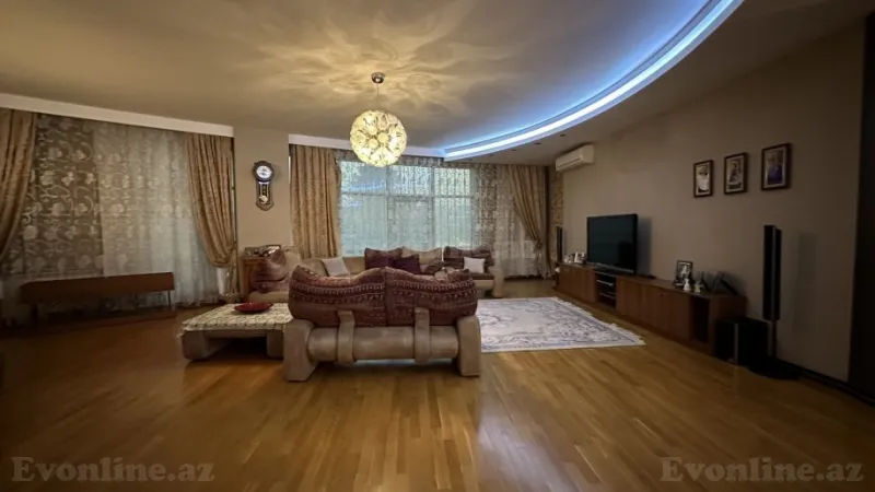 Kirayə verilir 4 otaqlı Mənzil Yeni tikili 230 m² Sahil m. - şəkil 12