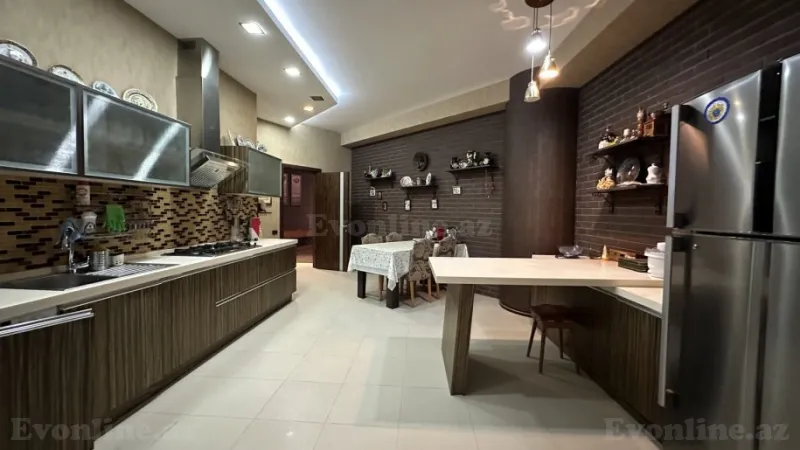 Kirayə verilir 4 otaqlı Mənzil Yeni tikili 230 m² Sahil m. - şəkil 15