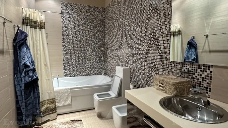 Kirayə verilir 4 otaqlı Mənzil Yeni tikili 230 m² Sahil m. - şəkil 25