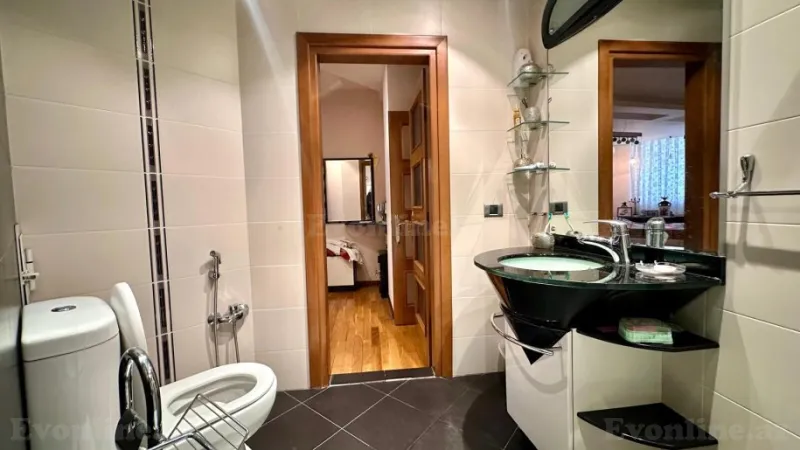 Satılır 4 otaqlı Mənzil Yeni tikili 178 m² Neftçilər m. - şəkil 17