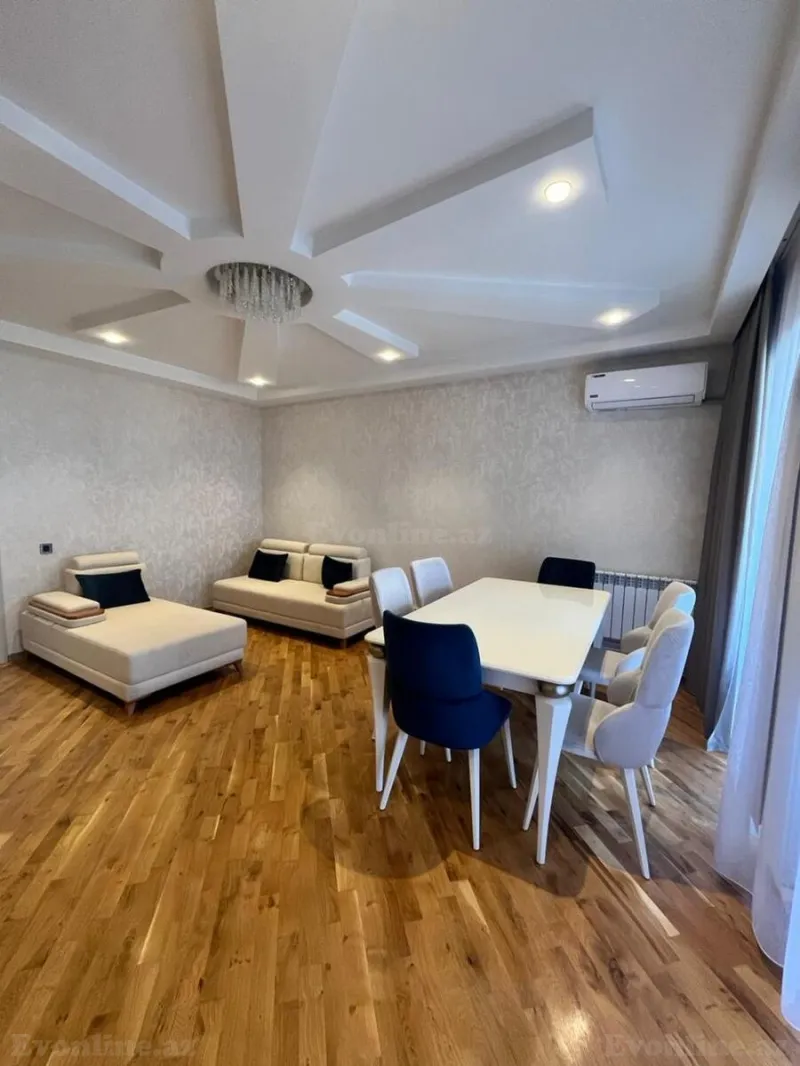 2 otaqlı Mənzil 80 m² İçərişəhər m. Kirayə verilir