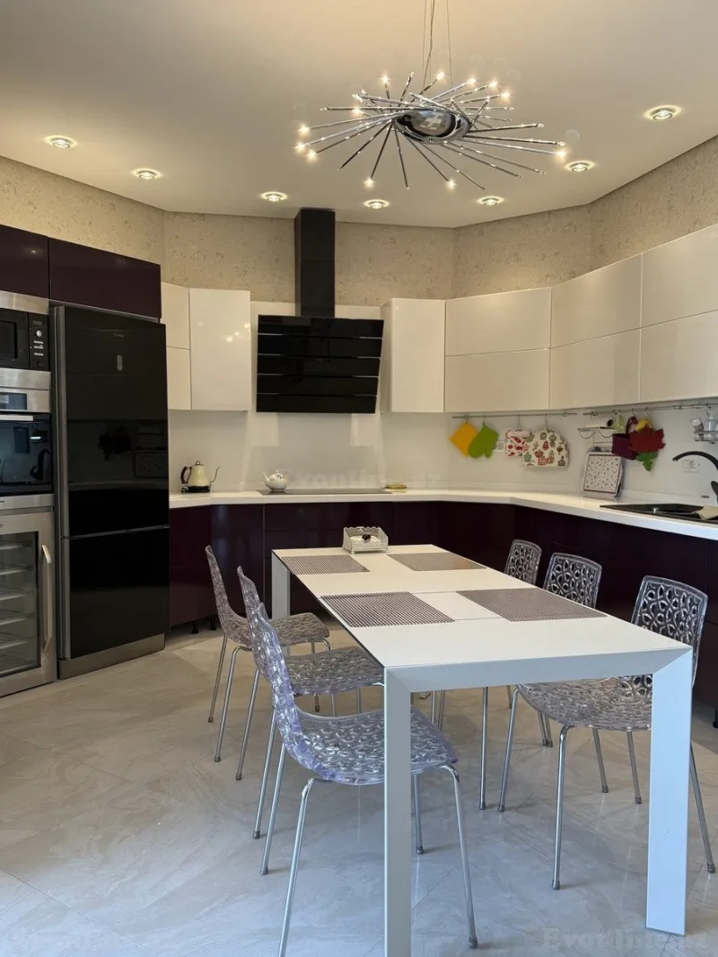 Satılır 5 otaqlı Mənzil Yeni tikili 600 m² Gənclik m. - şəkil 25