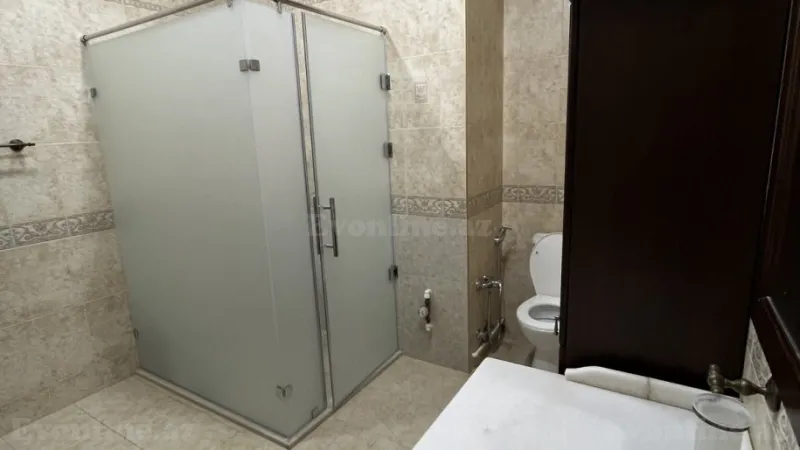 Kirayə verilir 4 otaqlı Mənzil Yeni tikili 141 m² Nizami m. - şəkil 13