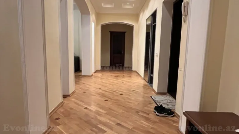 Kirayə verilir 4 otaqlı Mənzil Yeni tikili 141 m² Nizami m. - şəkil 15