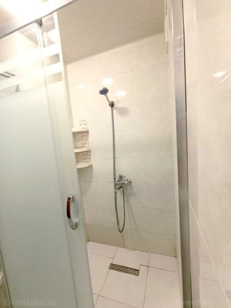 Satılır 2 otaqlı Mənzil Köhnə tikili 50 m² Gənclik m. - şəkil 20