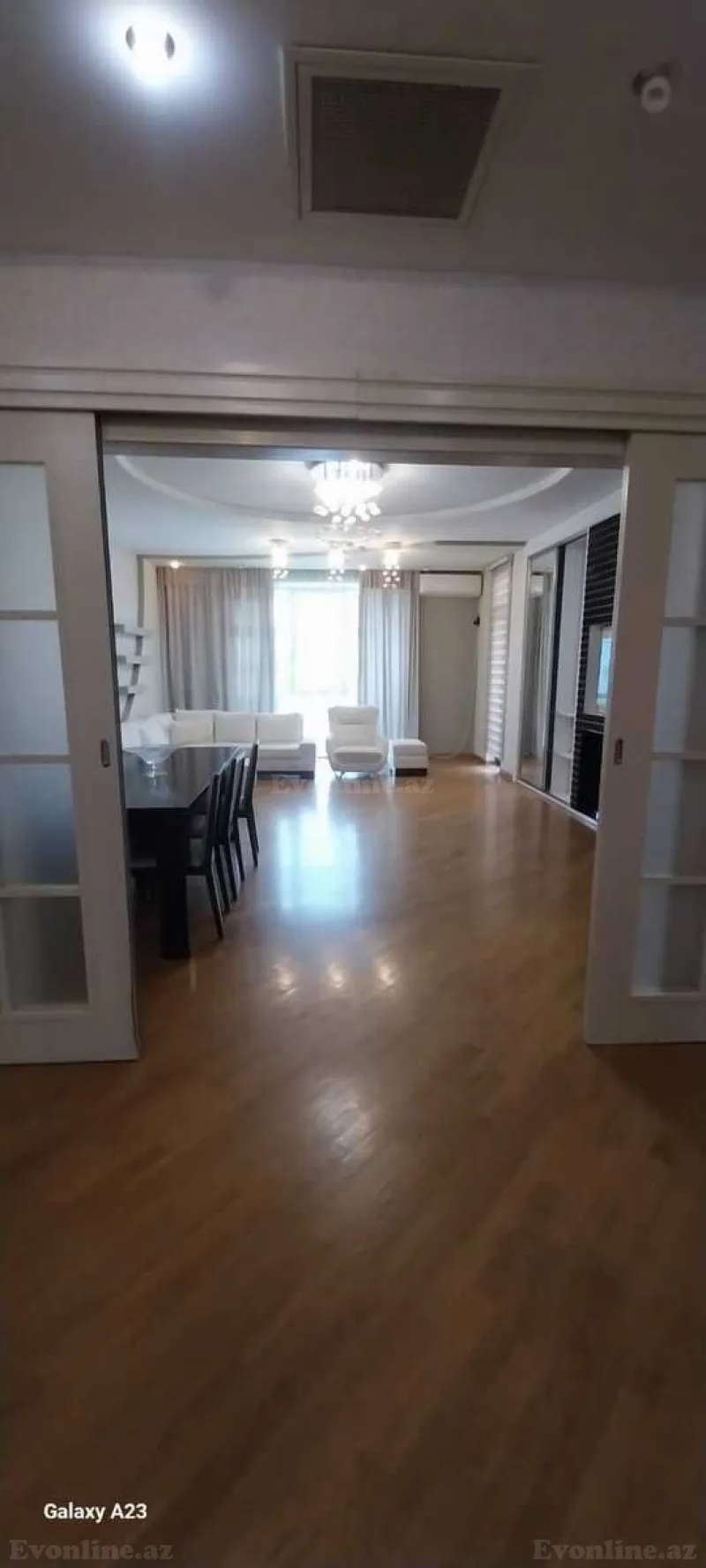 Kirayə verilir 3 otaqlı Mənzil Yeni tikili 150 m² Nəsimi r.