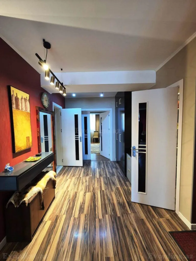 Satılır 2 otaqlı Mənzil Köhnə tikili 85 m² 28 May m. - şəkil 7