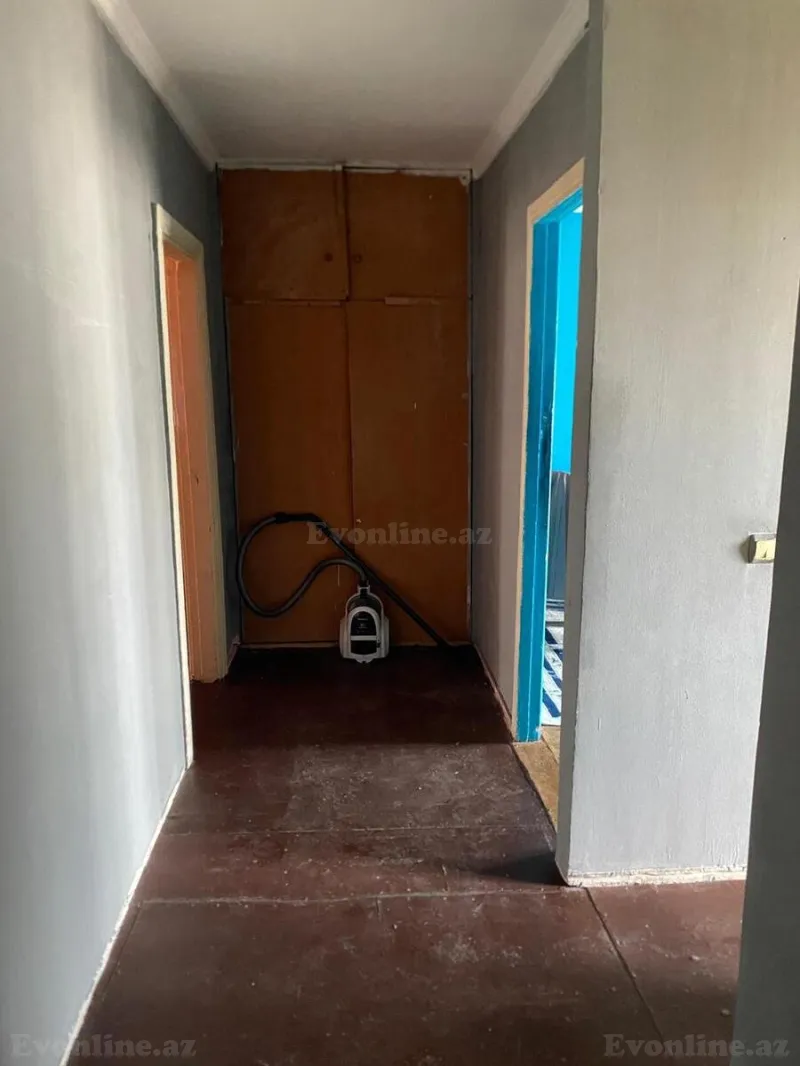 Satılır 2 otaqlı Mənzil Köhnə tikili 65 m² Xalqlar Dostluğu m. - şəkil 4