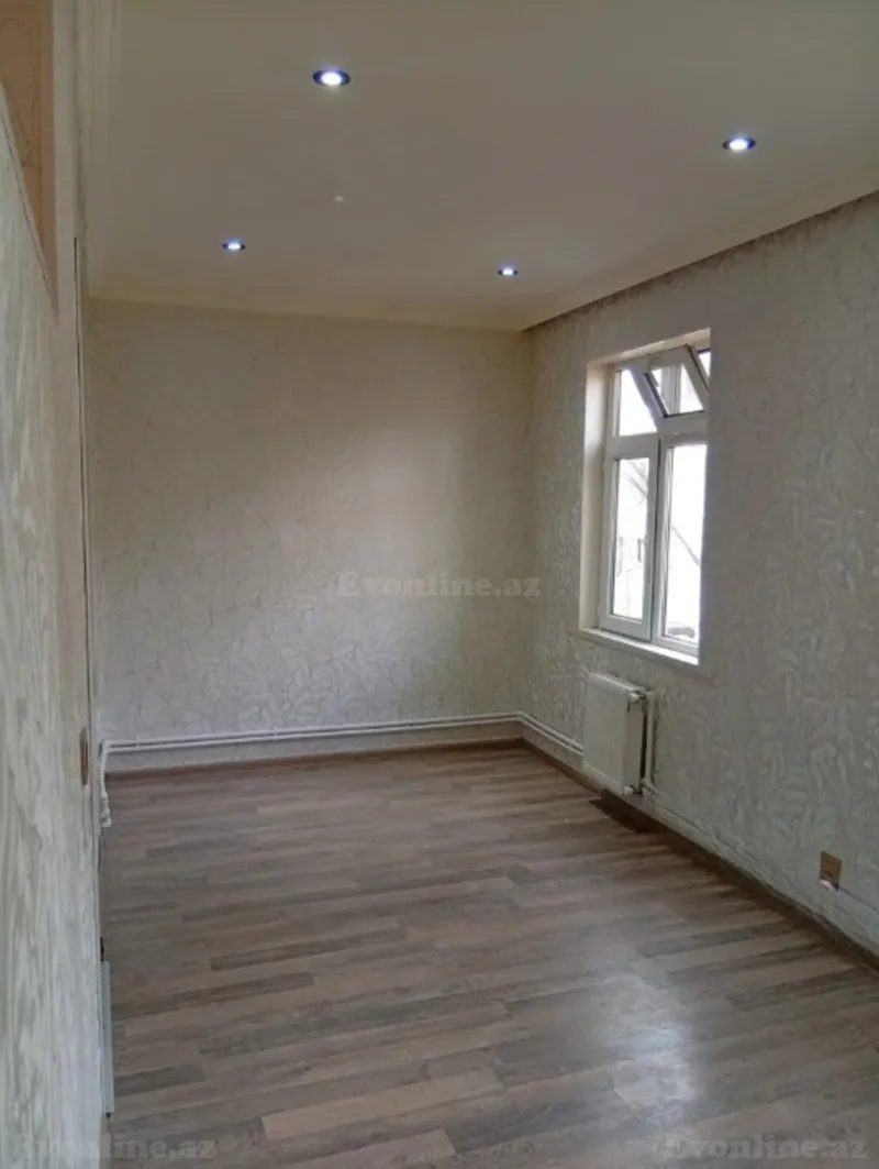 Satılır 2 otaqlı Mənzil Köhnə tikili 53 m² 4-cü mikrorayon - şəkil 3