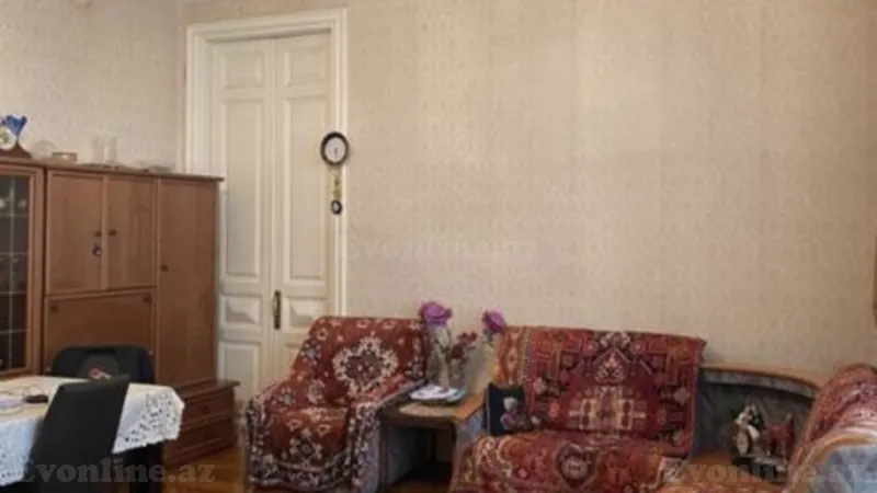 Kirayə verilir 3 otaqlı Mənzil Köhnə tikili 100 m² Sahil m. - şəkil 6